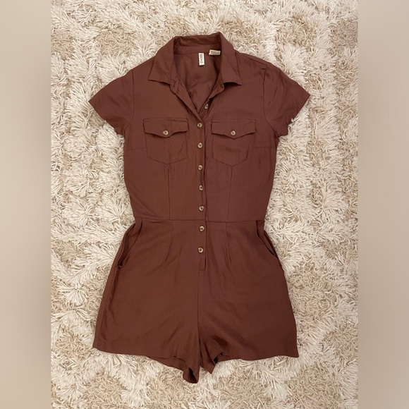 NEW Sky & Sparrow Brown Romper Mini Button Up Romper Size Small - Picture 1 of 4